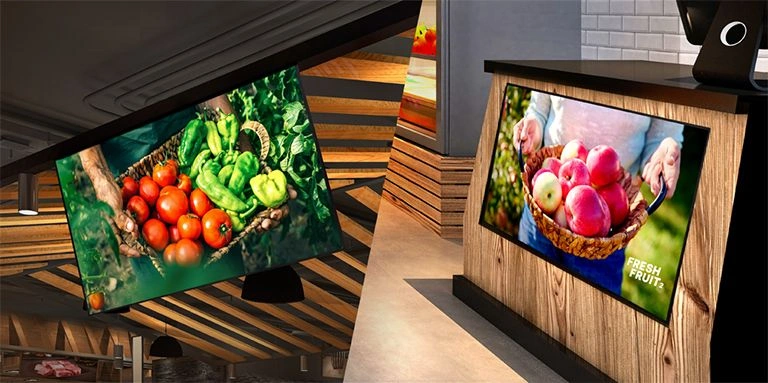 Adaptive viewing experience with tilt support